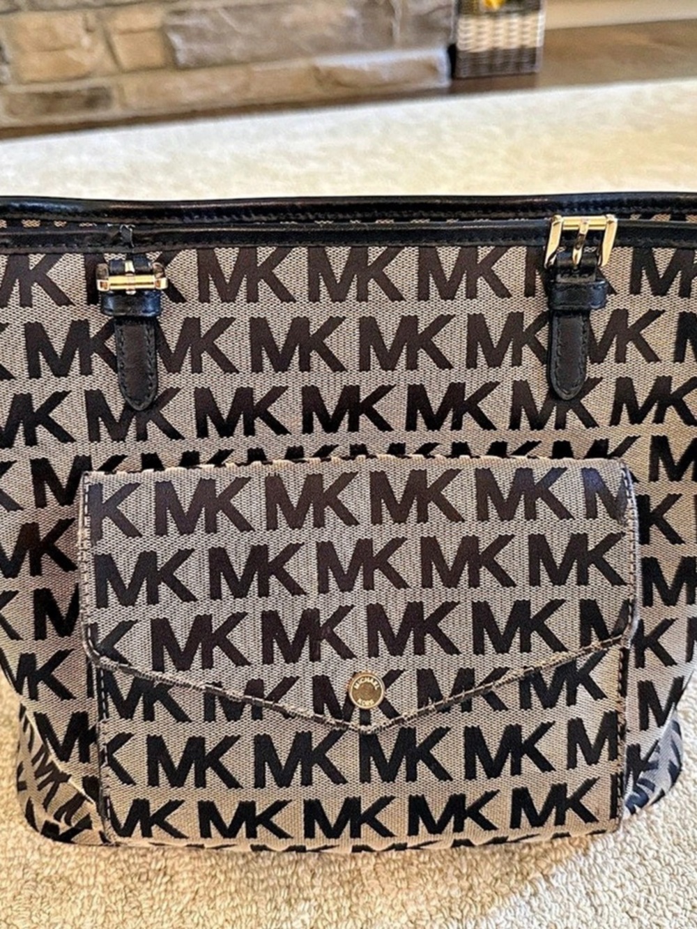 Michael Kors Jet Set Logo Pocket Tote Bag in Brown & Black